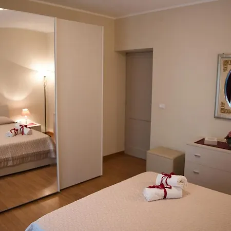 Il Delfino House Apartmán