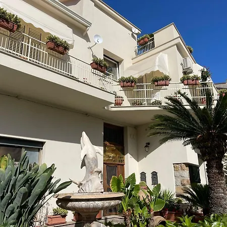 Apartman Il Delfino House *
